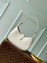 Load image into Gallery viewer, LB1516 LV Low Key Shoulder Bag / HIGHEST QUALITY VERSION / 26 x 18 x 7 cm