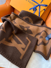 Load image into Gallery viewer, CLTH365 LB Sweet Dreams Scarf / 94.5 x 10.2 inches