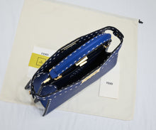 Load image into Gallery viewer, FF276 Peekaboo ISeeU Medium / 13.2x3.9x9.8inch