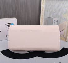 Load image into Gallery viewer, CC921 Shopping Bag / 10.1 × 16 × 6.6 in