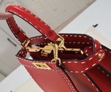 Load image into Gallery viewer, FF277 Peekaboo ISeeU Medium / 13.2x3.9x9.8inch