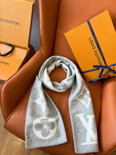 Load image into Gallery viewer, CLTH366 LB Sweet Dreams Scarf / 94.5 x 10.2 inches