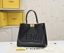 Load image into Gallery viewer, FF252 Peekaboo Top Handbag / 11.8x8.6x4.3inch