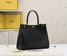 Load image into Gallery viewer, FF252 Peekaboo Top Handbag / 11.8x8.6x4.3inch