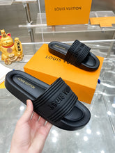 Load image into Gallery viewer, SE1429 LB Women/Men Slippers