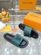 Load image into Gallery viewer, SE1430 LB Women/Men Slippers
