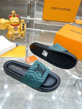 Load image into Gallery viewer, SE1430 LB Women/Men Slippers