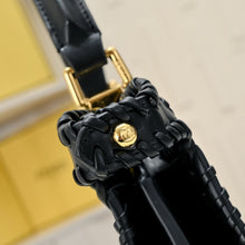 Load image into Gallery viewer, FF283 Peekaboo ISeeU Small/Medium