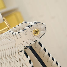 Load image into Gallery viewer, FF280 Peekaboo ISeeU Small/Medium