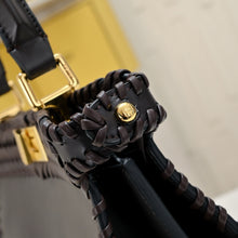 Load image into Gallery viewer, FF281 Peekaboo ISeeU Small/Medium