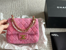 Load image into Gallery viewer, CC925 Mini Flap Bag / 4.9 × 6.6 × 2 in