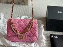 Load image into Gallery viewer, CC925 Mini Flap Bag / 4.9 × 6.6 × 2 in