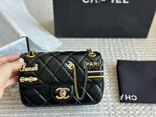 Load image into Gallery viewer, CC984 Mini Classic Handbag / 4.7 × 7.8 × 2.3 in