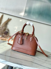 Load image into Gallery viewer, LB1520 LV Alma BB / HIGHEST QUALITY VERSION / 23.5 x 17.5 x 11.5 cm
