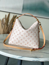 Load image into Gallery viewer, LB1521 LV Multipass Handbag / HIGHEST QUALITY VERSION / 30 x 26 x 10 cm