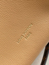Load image into Gallery viewer, LB1523 LV Express MM / HIGHEST QUALITY VERSION / 36 x 24 x 18.5 cm