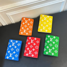 Load image into Gallery viewer, LB970 Passport Cover / 3.9 x 5.5 x 1 inches