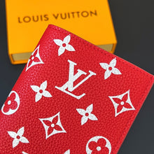 Load image into Gallery viewer, LB970 Passport Cover / 3.9 x 5.5 x 1 inches