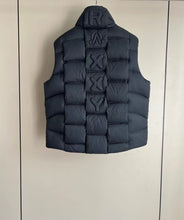 Load image into Gallery viewer, CLTH422 Moncler Short Down Vest / Size0/1/2/3/4