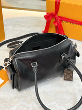 Load image into Gallery viewer, LB1256 Speedy Cargo Vibe / 11 x 6.7 x 4.7 inches / HIGHEST QUALITY VERSION