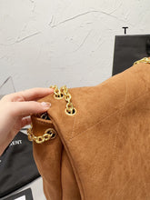 Load image into Gallery viewer, YSK289 Jamie 4.3 Shoulder Bag in Suede / 16x10.2x3inch