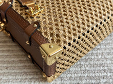 Load image into Gallery viewer, LB1322 Side Trunk MM / 9.3 x 6.3 x 3.3 inches