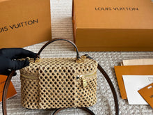 Load image into Gallery viewer, LB1321 Vanity Chain Pouch / 7.5 x 2.6 x 4.5 inches