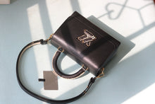 Load image into Gallery viewer, LB1168 Twist One Handle MM / 9.1 x 6.7 x 3.7 inches