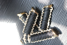 Load image into Gallery viewer, LB1168 Twist One Handle MM / 9.1 x 6.7 x 3.7 inches