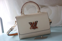 Load image into Gallery viewer, LB1170 Twist One Handle MM / 9.1 x 6.7 x 3.7 inches