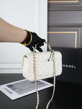 Load image into Gallery viewer, CC1672 CHANEL 26P Classic Square Mini Flap / 19 x 12 cm