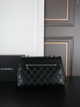 Load image into Gallery viewer, CC1676 CHANEL Maxi CF Embossed Flap Bag / 35 x 26 cm