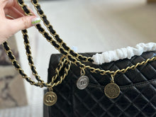 Load image into Gallery viewer, CC933 Classic Handbag / 6 × 9.9 × 2.5 in