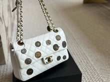 Load image into Gallery viewer, CC933 Classic Handbag / 6 × 9.9 × 2.5 in