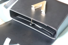 Load image into Gallery viewer, LB1179 Twist MM / 9.1 x 6.7 x 3.7 inches