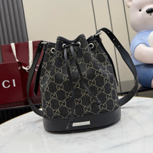 Load image into Gallery viewer, GC798 GUCCI Venice Small Bucket / HIGHEST QUALITY VERSION / 21 x 23.5 x 14 cm