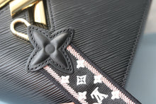 Load image into Gallery viewer, LB1167 Twist MM / 9.1 x 6.7 x 3.7 inches