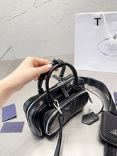 Load image into Gallery viewer, PD246 Nappa antique Leather Multi-Pocket Shoulder Bag / 9x4.7x2.7inch