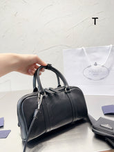 Load image into Gallery viewer, PD246 Nappa antique Leather Multi-Pocket Shoulder Bag / 9x4.7x2.7inch