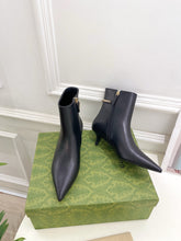 Load image into Gallery viewer, SE1495 Women's Gucci Signoria Ankle Boot / Size5-10