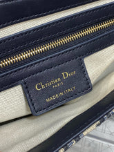 Load image into Gallery viewer, DR537 Small Streetchic Bag / 9.5x5x2inches / HIGHEST QUALITY VERSION