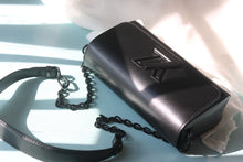 Load image into Gallery viewer, LB1160 Twist West Pochette / 7.5 x 4.1 x 2.6 inches