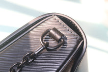 Load image into Gallery viewer, LB1160 Twist West Pochette / 7.5 x 4.1 x 2.6 inches