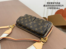 Load image into Gallery viewer, LB1528 LV Viva Cité Vintage Bag / 24 x 13 cm