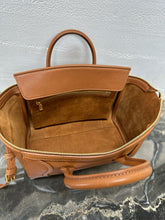 Load image into Gallery viewer, CL148 LUGGAGE IN SUPPLE SHINY LAMBSKIN / 14.2 x 8.7 x 6.3 IN / HIGHEST QUALITY VERSION