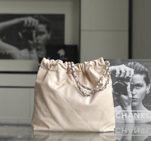 Load image into Gallery viewer, CC711 CC 22 Handbag / HIGHEST QUALITY VERSION / Small/Medium