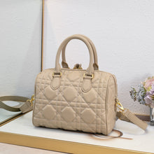 Load image into Gallery viewer, DR503 Dior Groove 17/2025 Bag