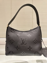 Load image into Gallery viewer, LB1324 CarryAll PM / 11.6 x 9.4 x 4.7 inches