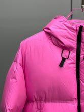 Load image into Gallery viewer, CLTH383 PD Light Nylon Convertible Short Down Jacket
