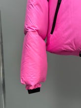 Load image into Gallery viewer, CLTH383 PD Light Nylon Convertible Short Down Jacket